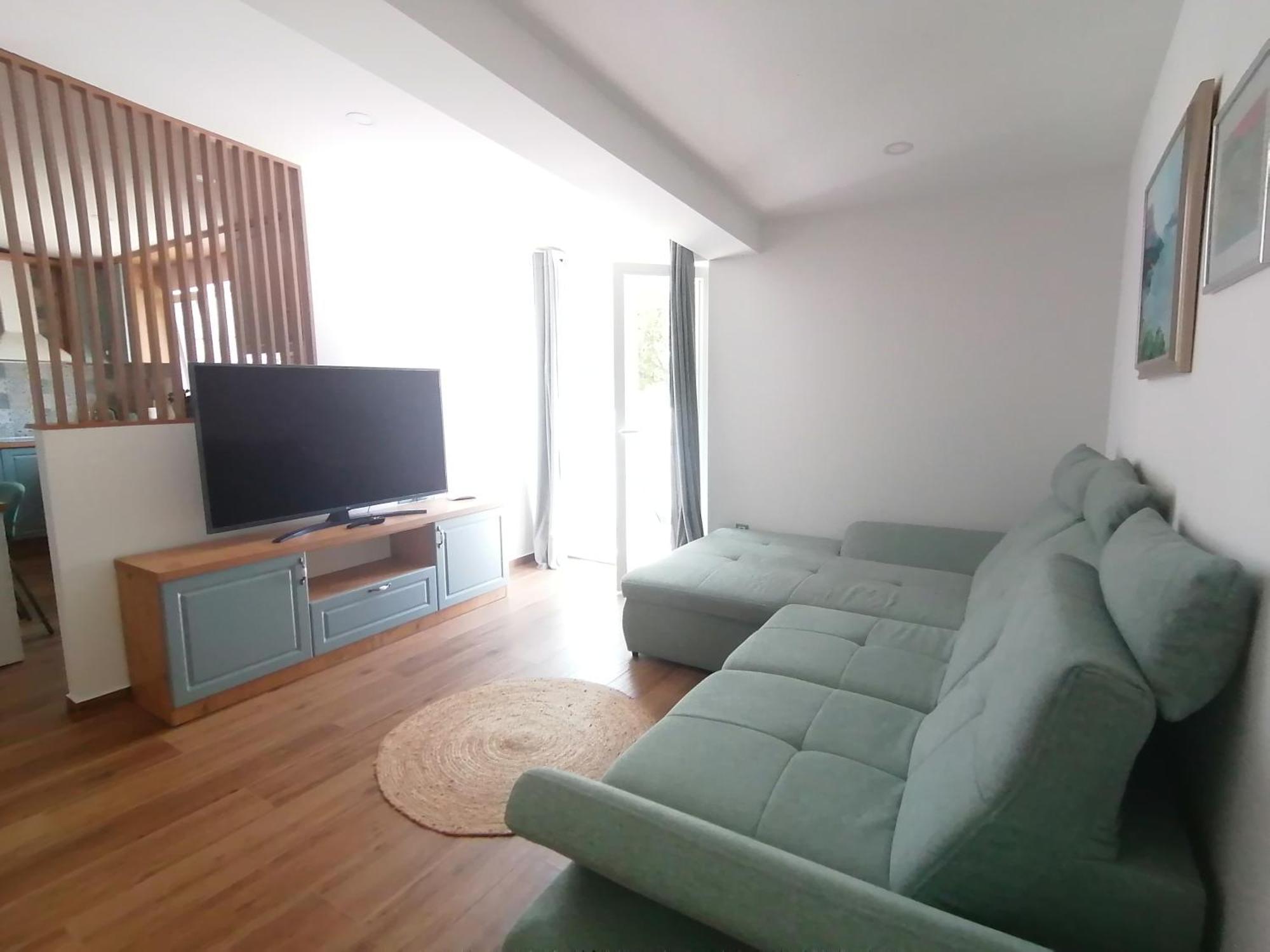 Apartmani Mares - 20 M From The Beach Brela Eksteriør billede
